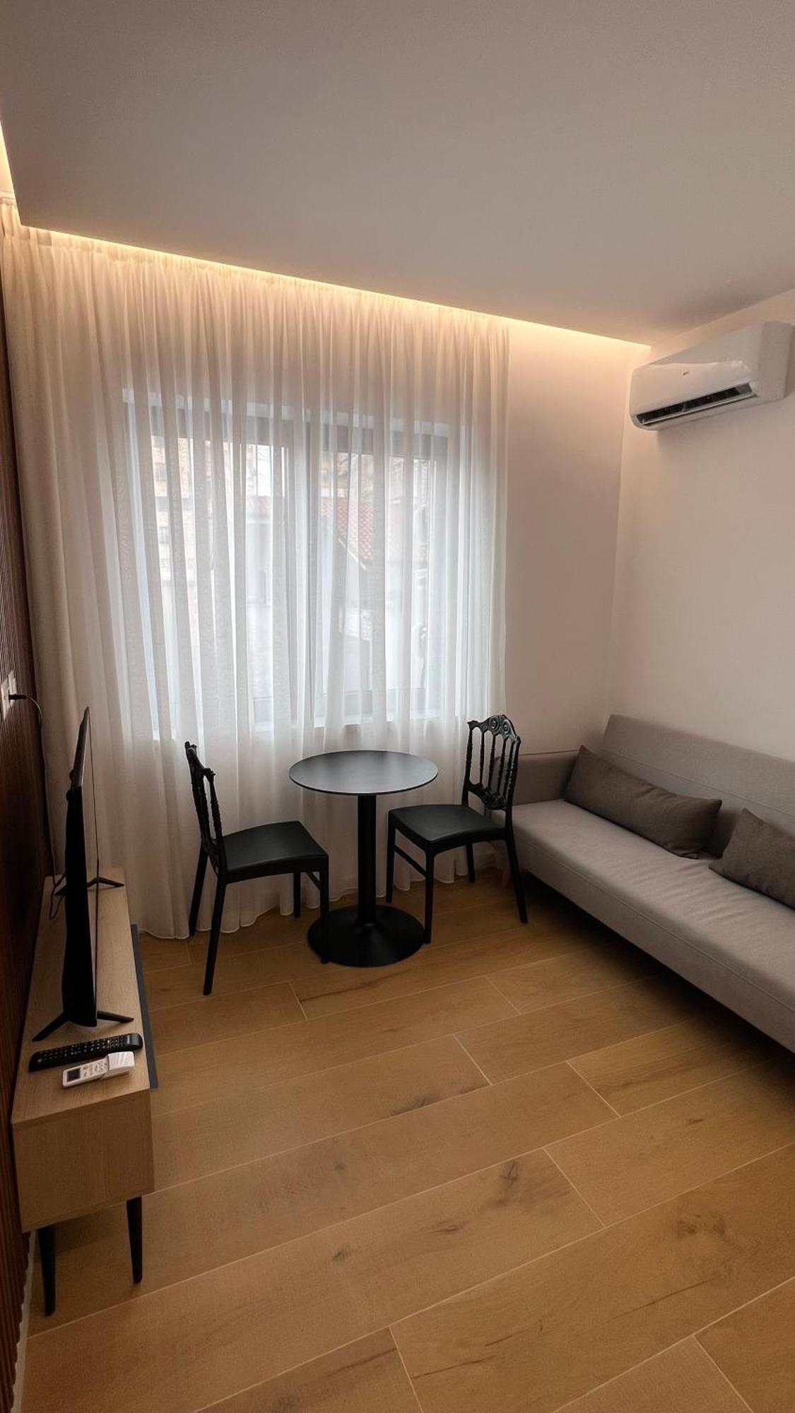 Tirana Central Apartments Esterno foto