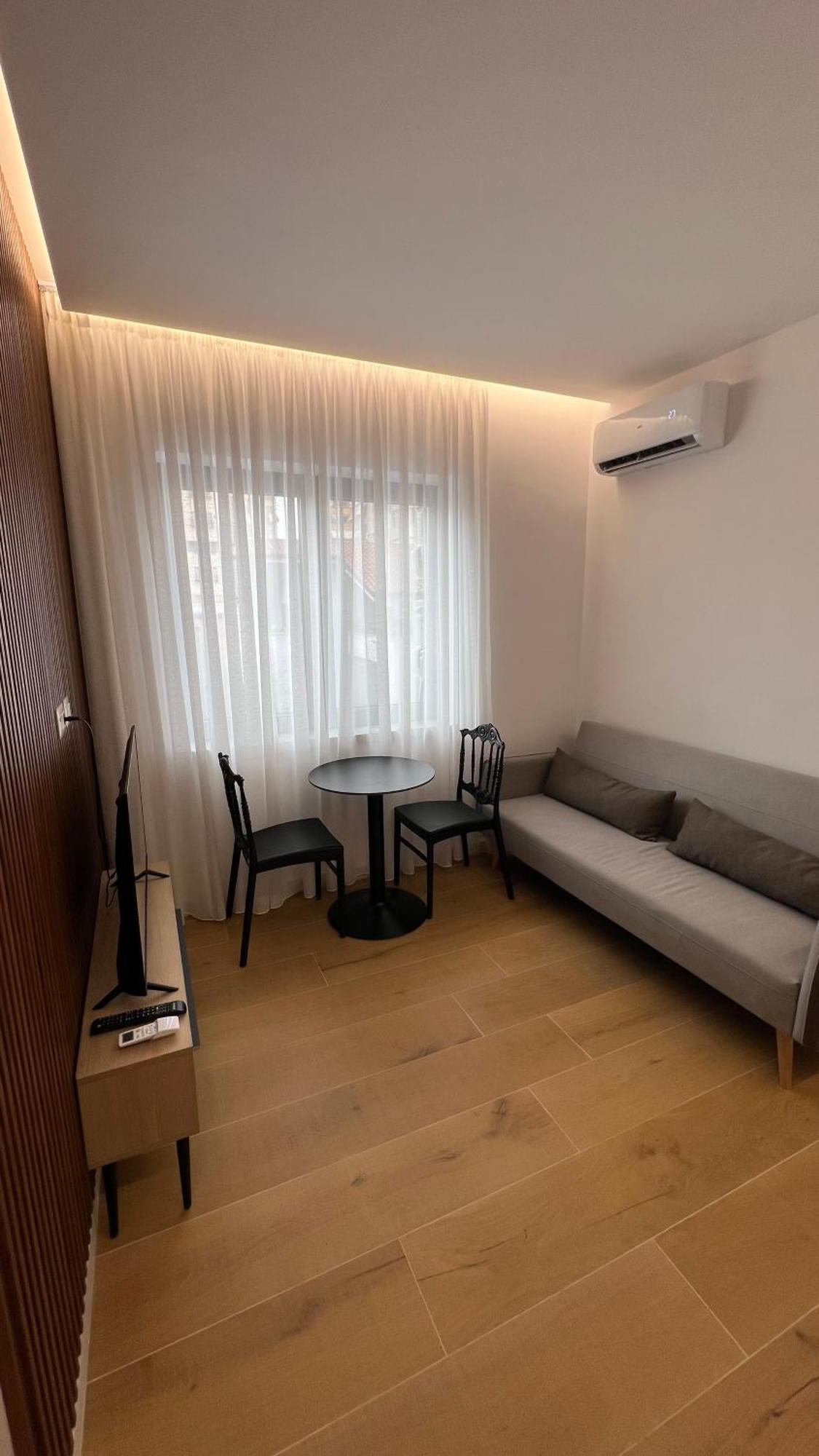 Tirana Central Apartments Esterno foto